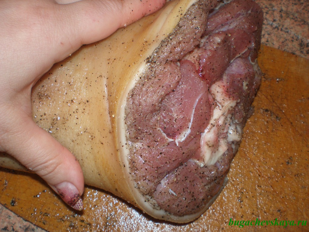 Рулька свиная в духовке (рецепт с фото)