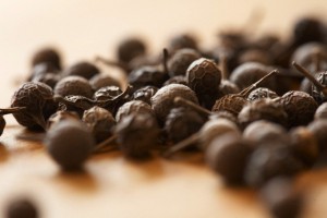 Черный перец - полезные и лечебные свойства